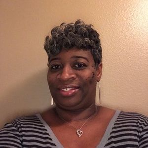 Meet your Posher, Angie